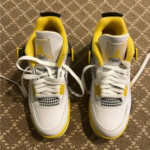 Air Jordan 4 Vivid Sulfur yellow black womens shoes 6.5 basketball